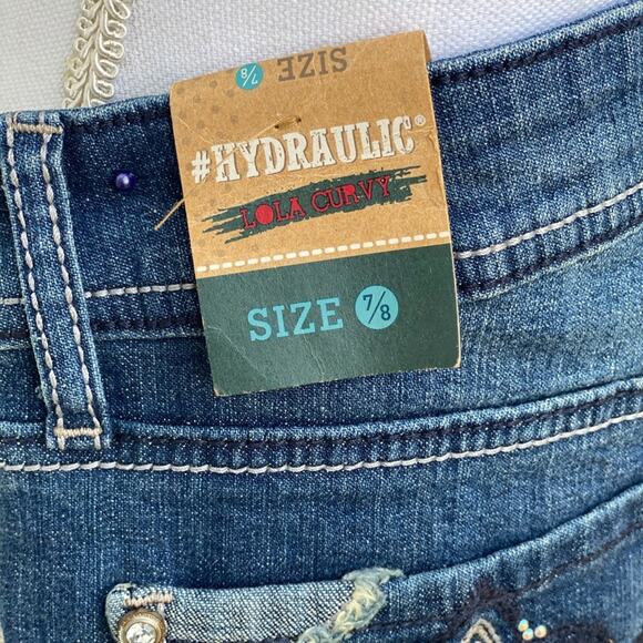 Hydraulic Embroidered 5 Pocket Jean Shorts… - Picture 6 of 6